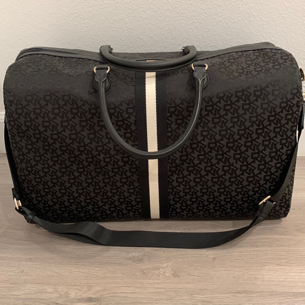 Brand New - Large DKNY CARLITA weekender bag
